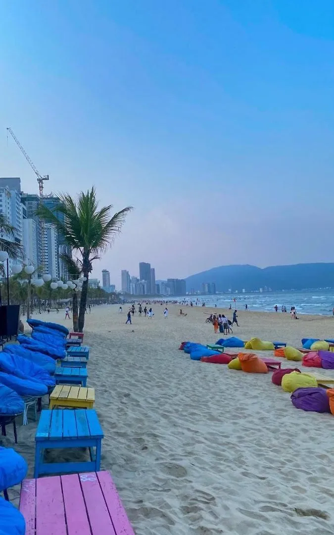 Lucia Beach Hotel Da Nang