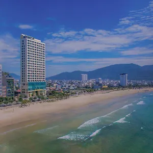 4* Hotel Le Sands Oceanfront